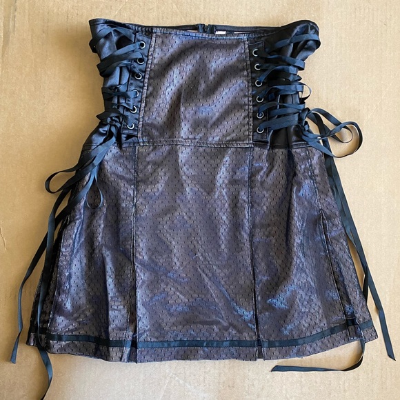 Lip Service 2008 Devil Dolls IV Playing Our Song Knee Skirt Corset Sides Rose L - Picture 2 of 5